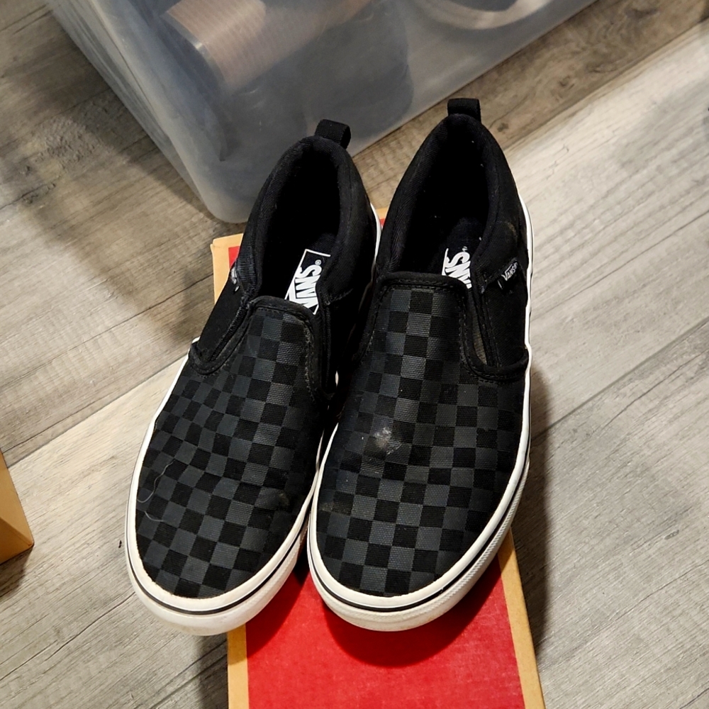 Vans Tennis Shoes